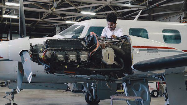 Program Helps Veterans Transition to Aviation Careers at Somerset Community College